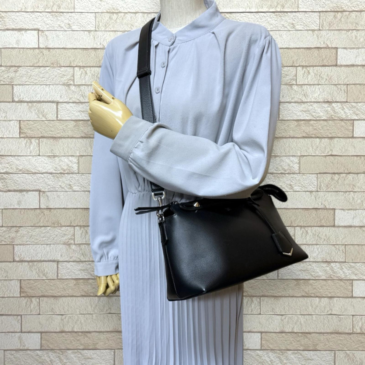 FENDI フェンディ バイザウェイ ミディアム ショルダーバッグ レザー