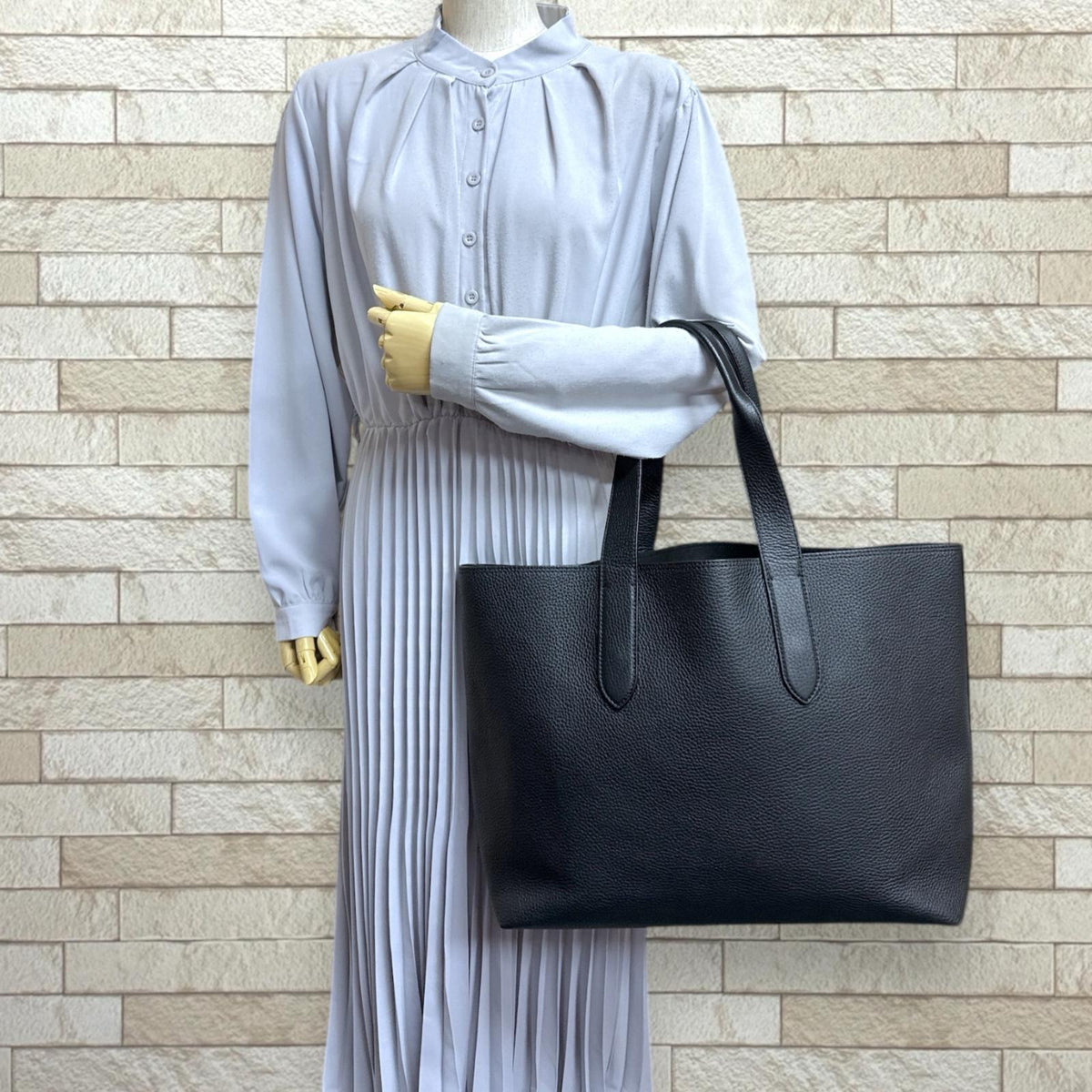 LOUIS VUITTON ルイヴィトン カバ ヴォワヤージュ NV トートバッグ