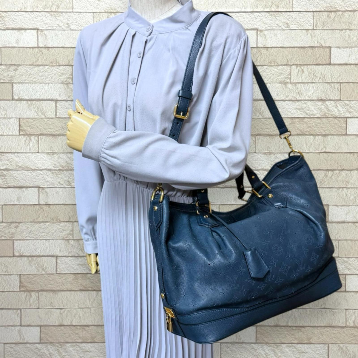LOUIS VUITTON ルイヴィトン ステラGM マヒナ ショルダーバッグ