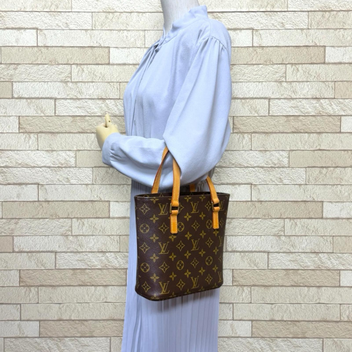 LOUIS VUITTON モノグラム ハンドバック ヴァヴァン PM LOUIS VUITTON ルイヴィトン ヴァヴァンPM モノグラム ハンドバッグ