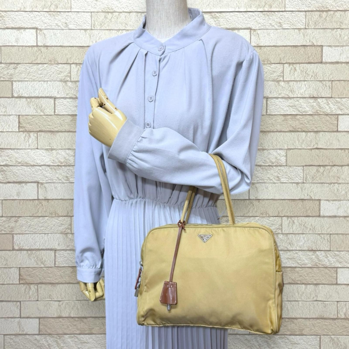 PRADA プラダ ハンドバッグ ナイロン ベージュ レディース 中古 