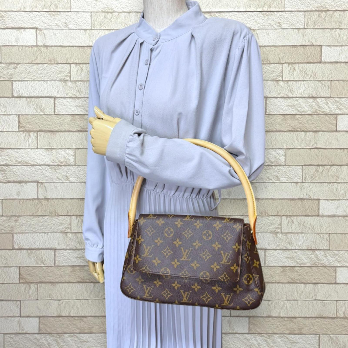 LOUIS VUITTON ルイヴィトン ミニルーピング モノグラム ハンドバッグ