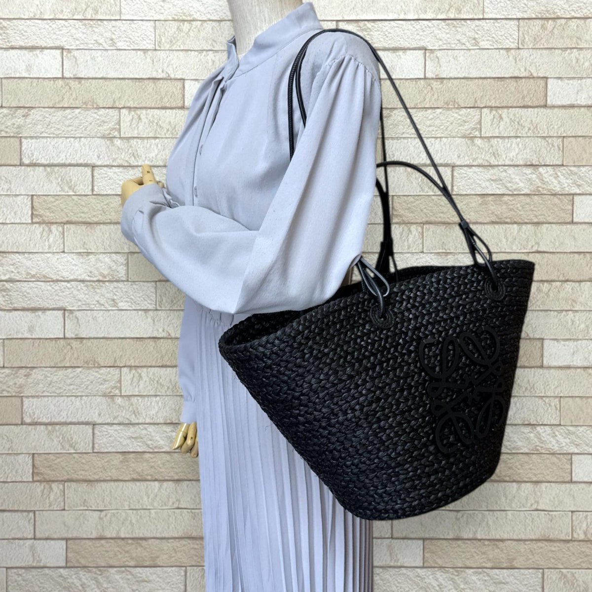 LOEWE ロエベ カゴバッグ アナグラム ショルダーバッグ ラフィア