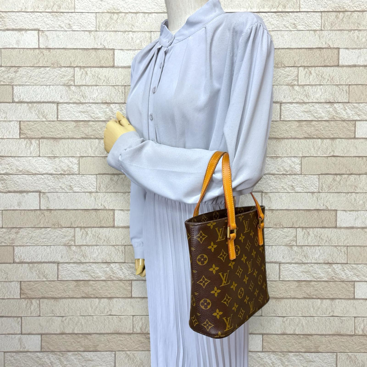 LOUIS VUITTON ルイヴィトン ヴァヴァンPM モノグラム ハンドバッグ