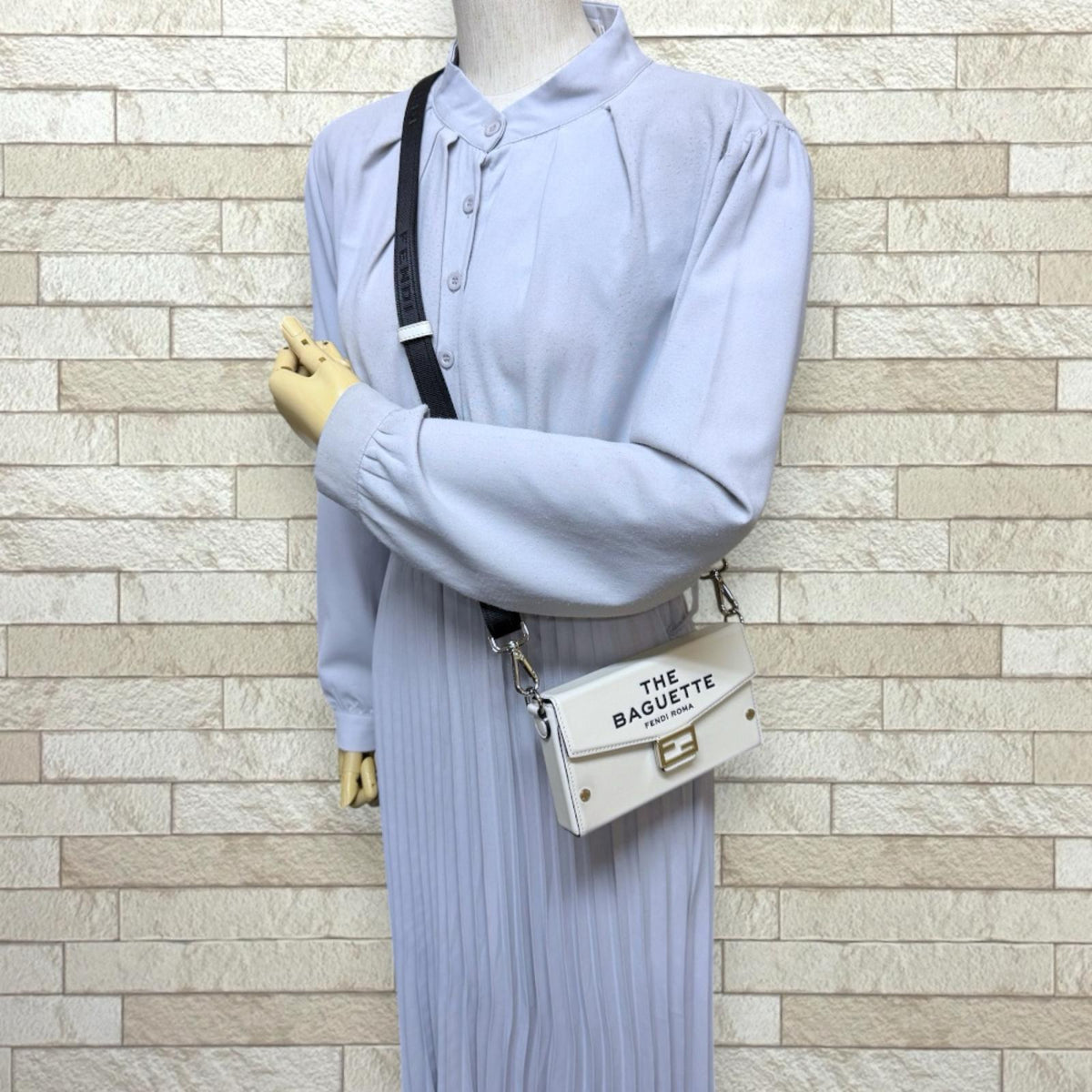 FENDI フェンディ MARC JACOBS コラボ バゲット フォンポーチ