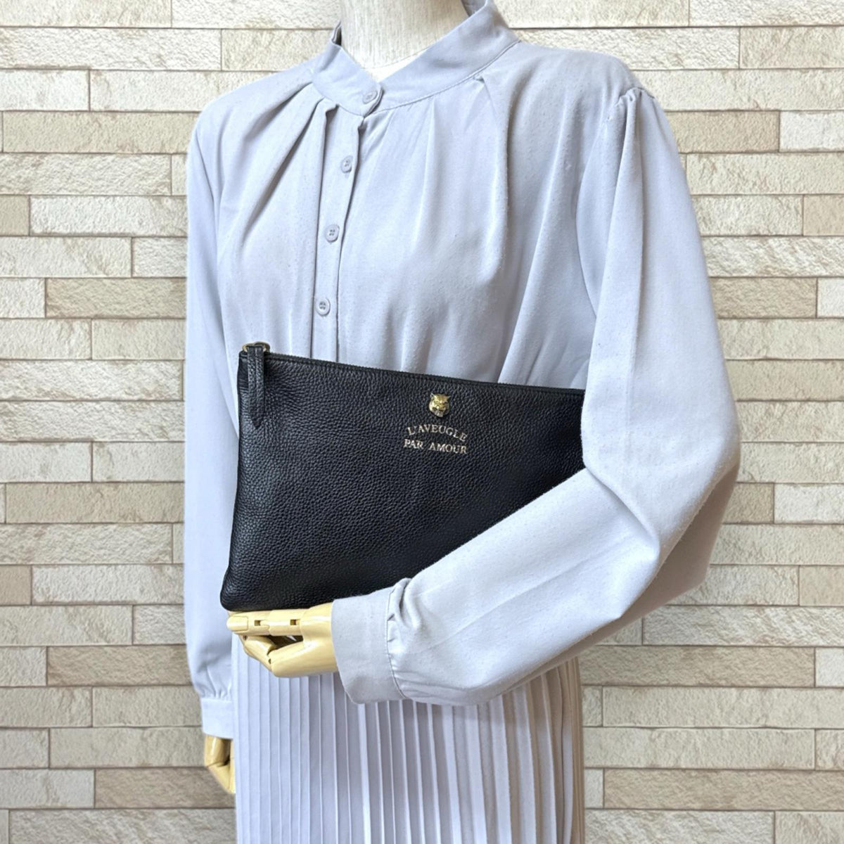 美品 グッチ キャンバス クラッチバッグ エンブロイダリー タイガー ブラック GUCCI グッチ アニマリエ タイガー クラッチバッグ レザー ブラック