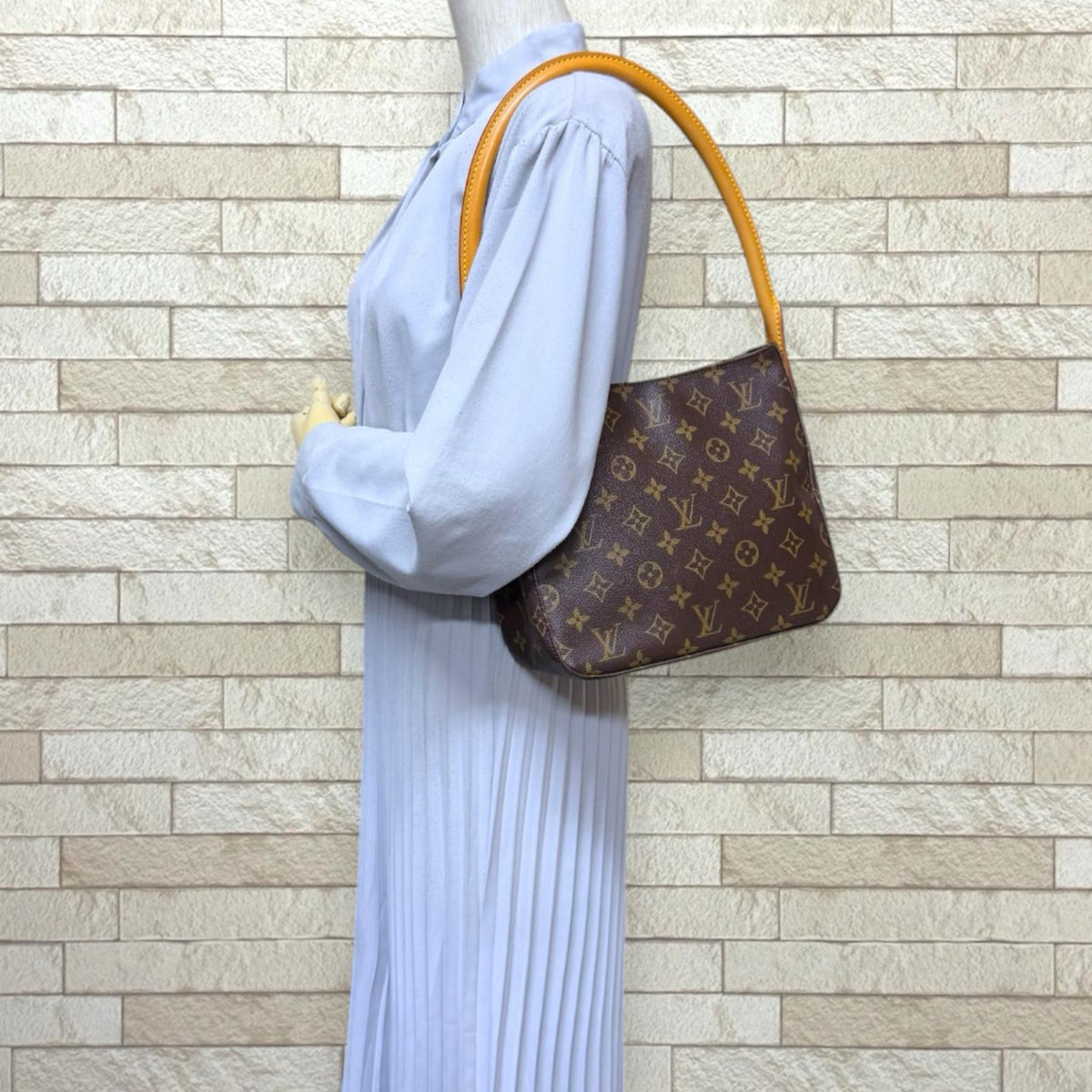 LOUIS VUITTON ルイヴィトン ルーピングMM モノグラム ショルダー