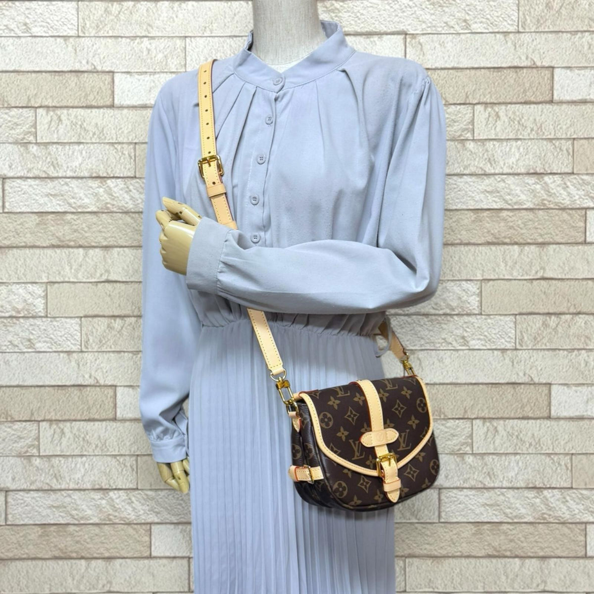 LOUIS VUITTON ルイヴィトン ソミュールBB モノグラム ショルダー