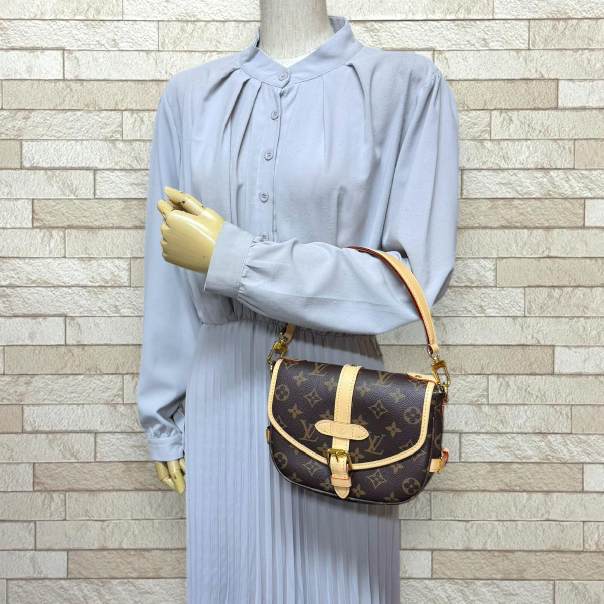 LOUIS VUITTON ルイヴィトン ソミュールBB モノグラム ショルダー