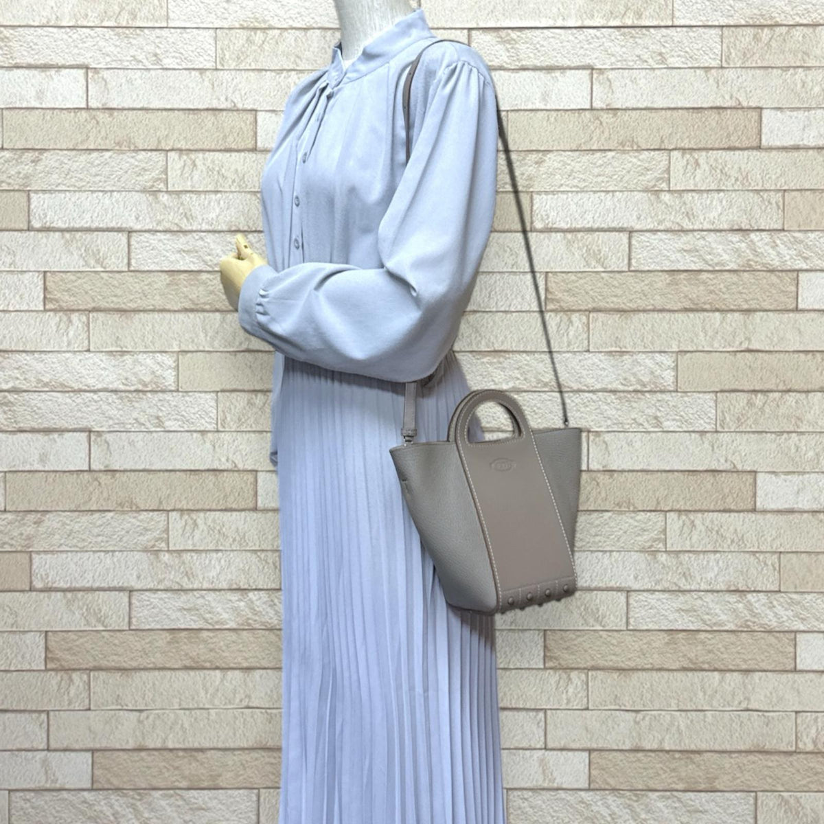 TOD'S トッズ ゴンミーニ ミニ ショッピング ショルダーバッグ レザー