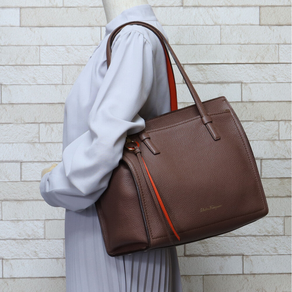 専用出品❗️⭐️Salvatore Ferragamo パーティーバッグ茶 ウィメンズバッグ｜フェラガモ