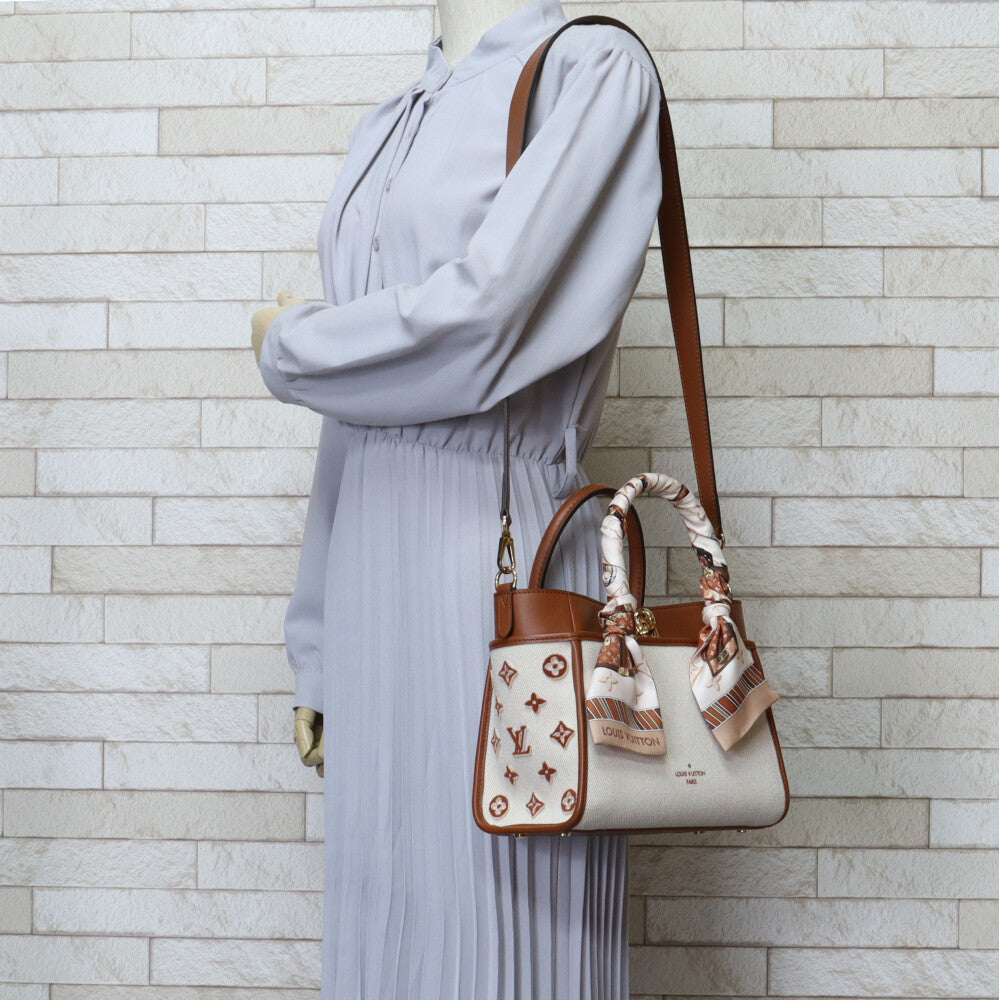 LOUIS VUITTON ルイヴィトン オンマイサイドPM ショルダーバッグ 