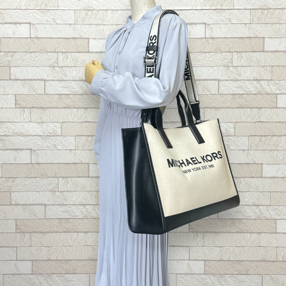 MICHAEL KORS Michael Course Shoulder Bag Canvas White Ladies Used