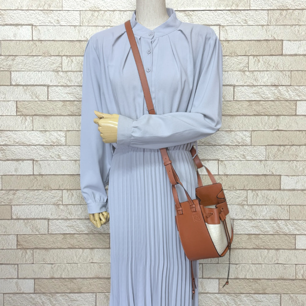 LOEWE ロエベ ハンモック ドローストリング ミニ ショルダーバッグ