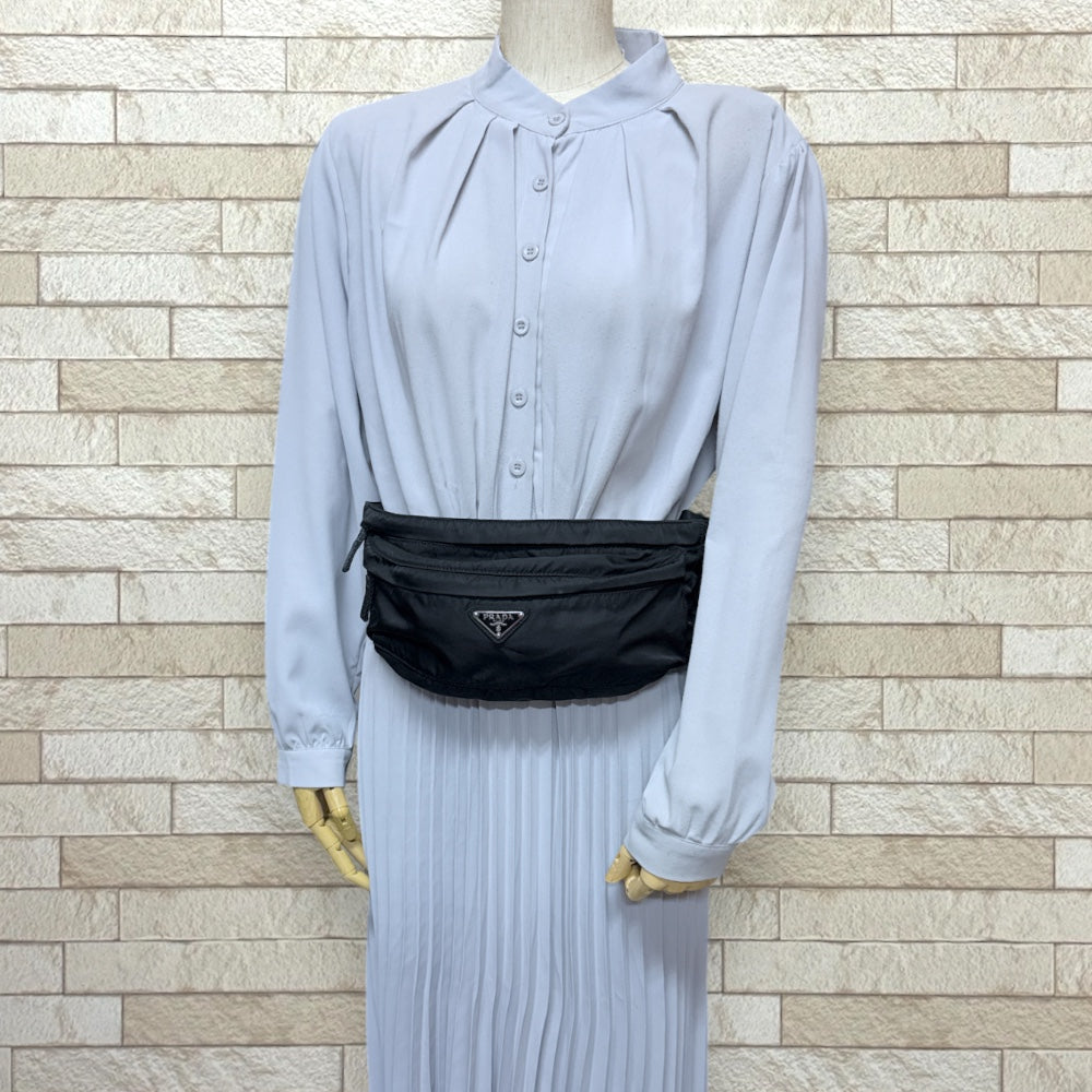 PRADA プラダ ボディバッグ ナイロン ブラック レディース 中古