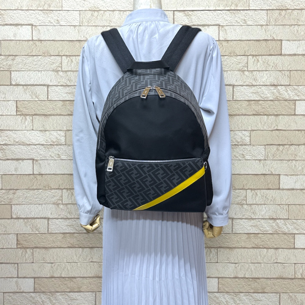 FENDI フェンディ ズッカ リュック・デイパック ナイロン メンズ 中古