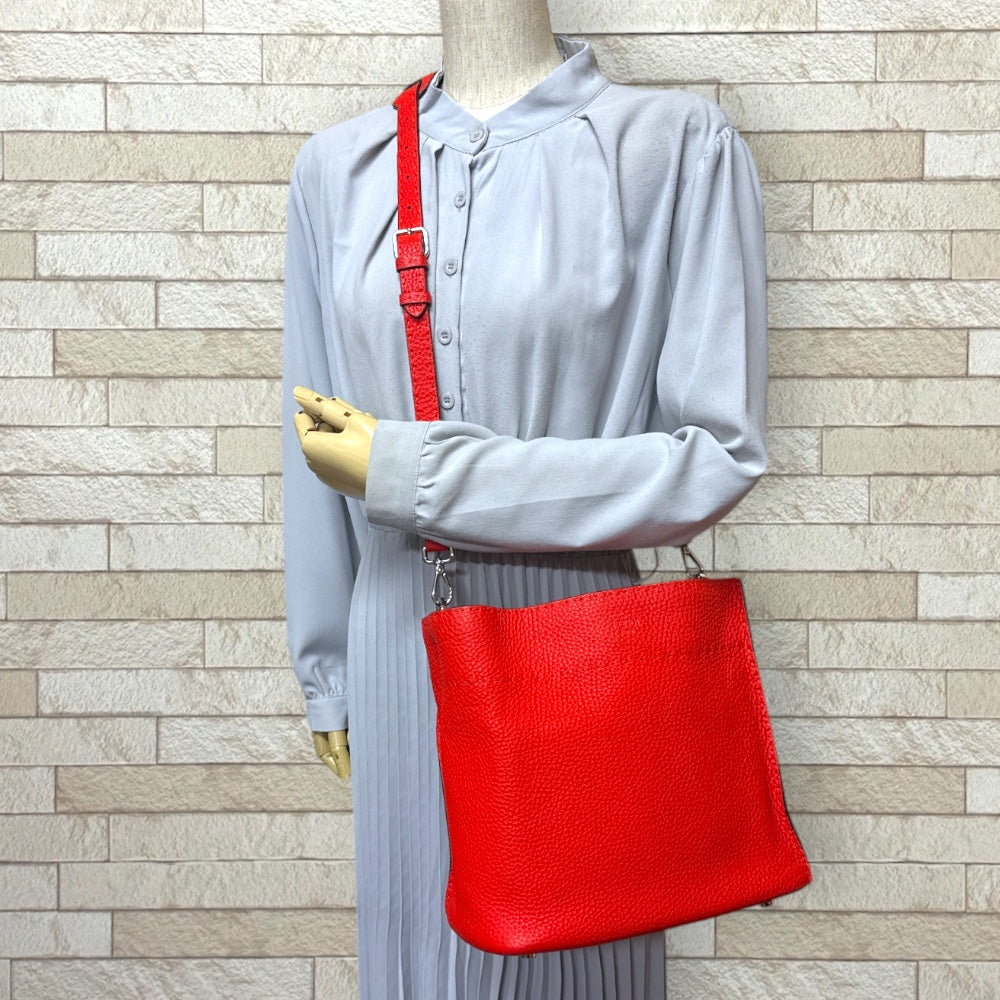 FENDI ショルダーバッグ　アンナスモール　セレリア　レッド FENDI ショルダーバッグ レッド FENDI フェンディ アンナ スモール