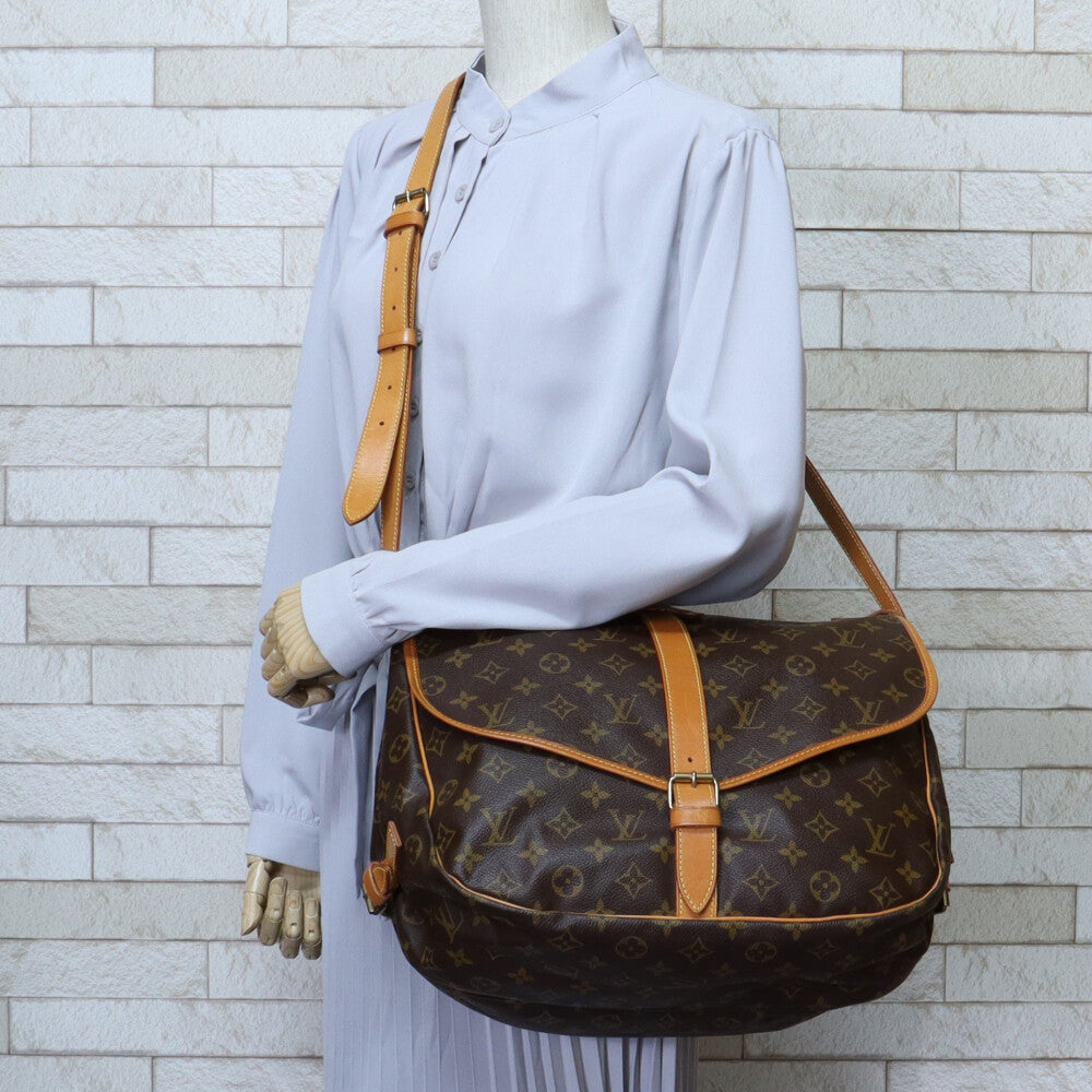 カトミ　LOUIS VUITTON バッグSAUMUR 30 Louis Vuitton Monogram Canvas Saumur 30 Bag
