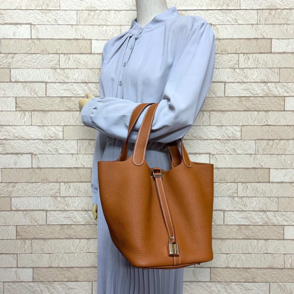 エルメス ピコタンロックMM　ブラウン　ハンドバッグ　トートバッグ　レザー HERMES エルメス ピコタンロックMM ハンドバッグ レザー ブラウン