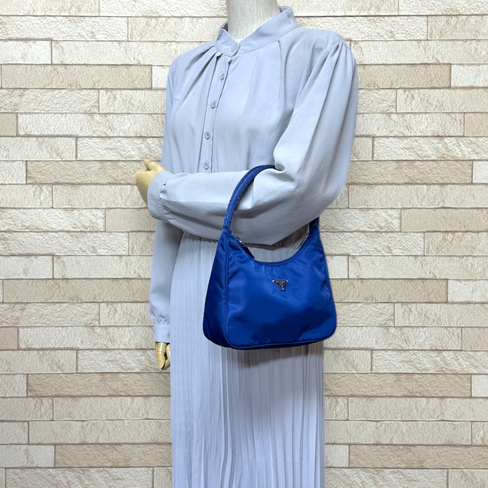 PRADA ナイロン ハンドバッグ ライトブルー PRADA プラダ ハンドバッグ ナイロン ブルー レディース 中古 – 【公式