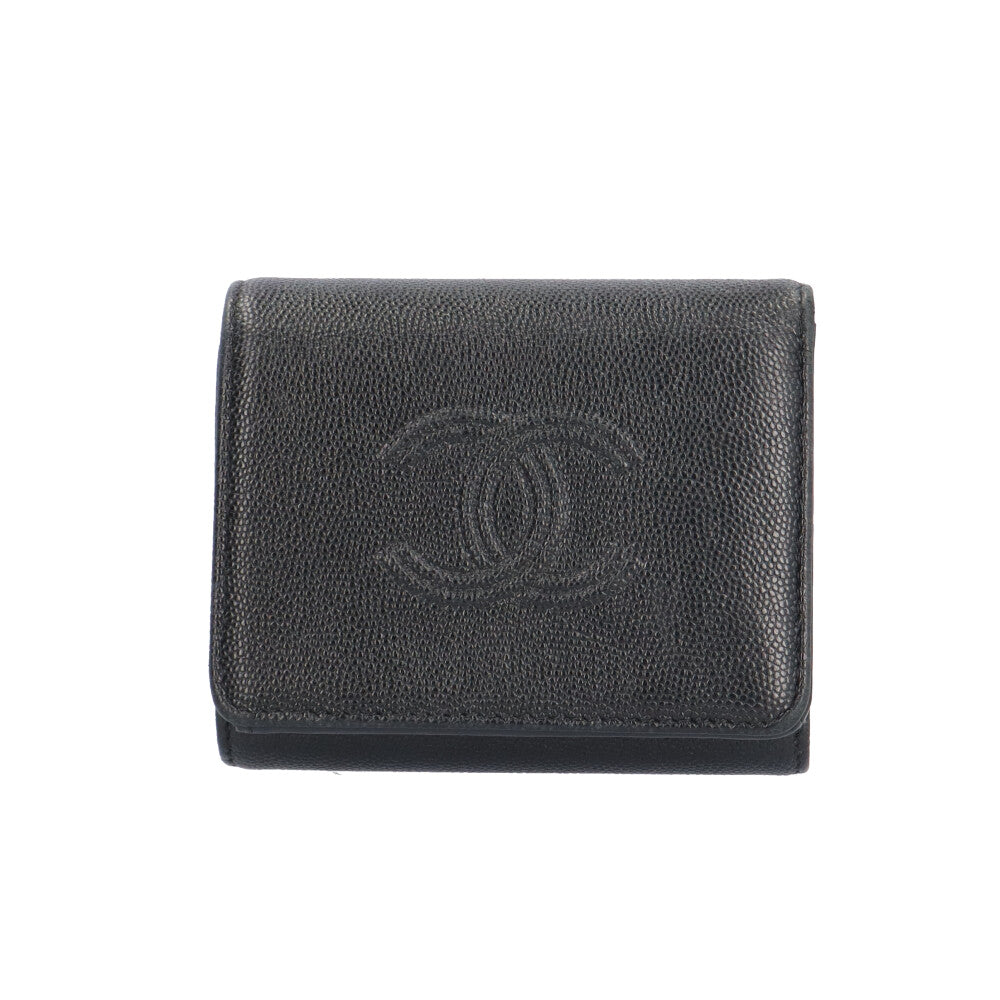 シャネル 【美品】17番台 キャビアスキン CCココマーク CHANEL シャネル ココマーク 三つ折り財布 キャビアスキン レディース