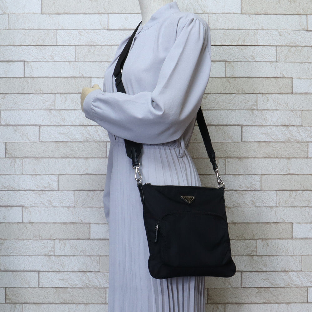 PRADA プラダ ナイロン メッセンジャーバッグ ブラック ユニセックス PRADA プラダ メッセンジャーバッグ ショルダーバッグ ナイロン