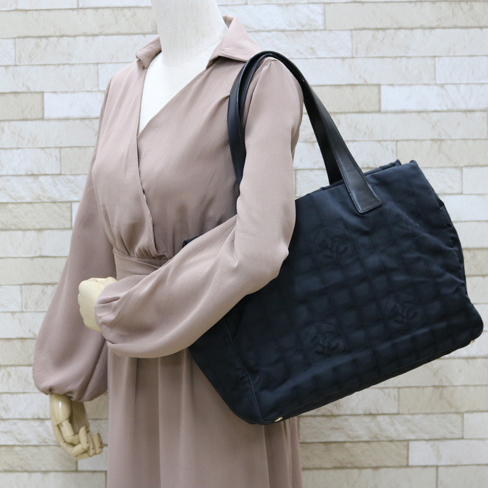 CHANEL New Travel Line Tote MM New Travel Line Shoulder Bag Nylon