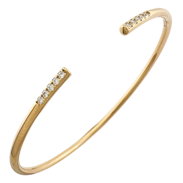 ⭐︎新品⭐︎未使用⭐︎CAROLINA BUCCI ゴールドバングル　K18 ⭐︎未使用品CAROLINA BUCCI ゴールドバングル K18 【2025年最新