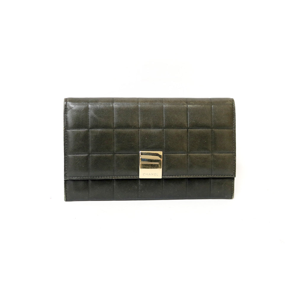 【中古】 シャネル CHANEL 長財布 軽い COCOマーク ココマーク チョコバー ラムスキン ブラック 黒 レディース【BIM】