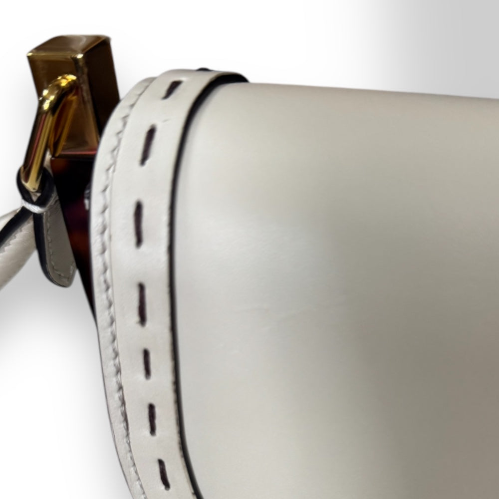 FENDI フェンディ ムーンライト ショルダーバッグ レザー ホワイト