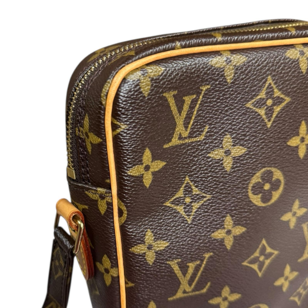 LOUIS VUITTON ルイヴィトン ダヌーブ モノグラム ショルダーバッグ