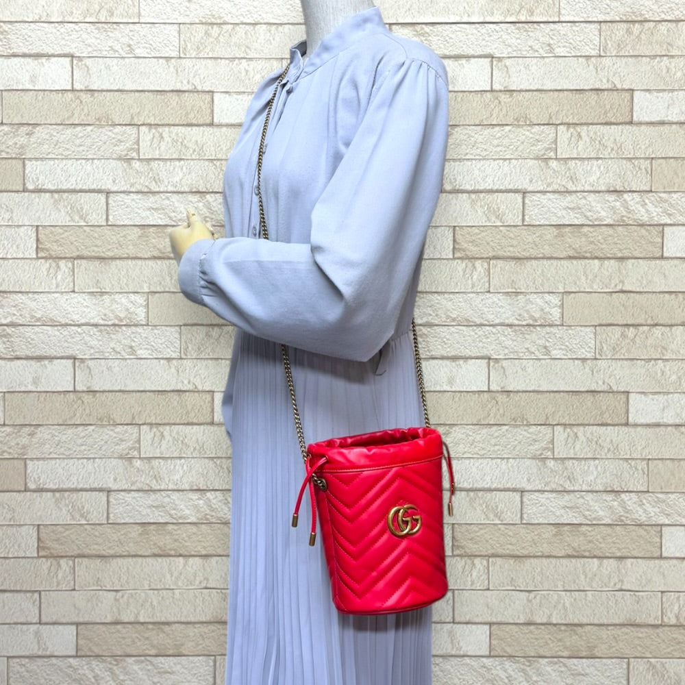 GUCCI グッチ ミニバケット GGマーモント ショルダーバッグ レザー