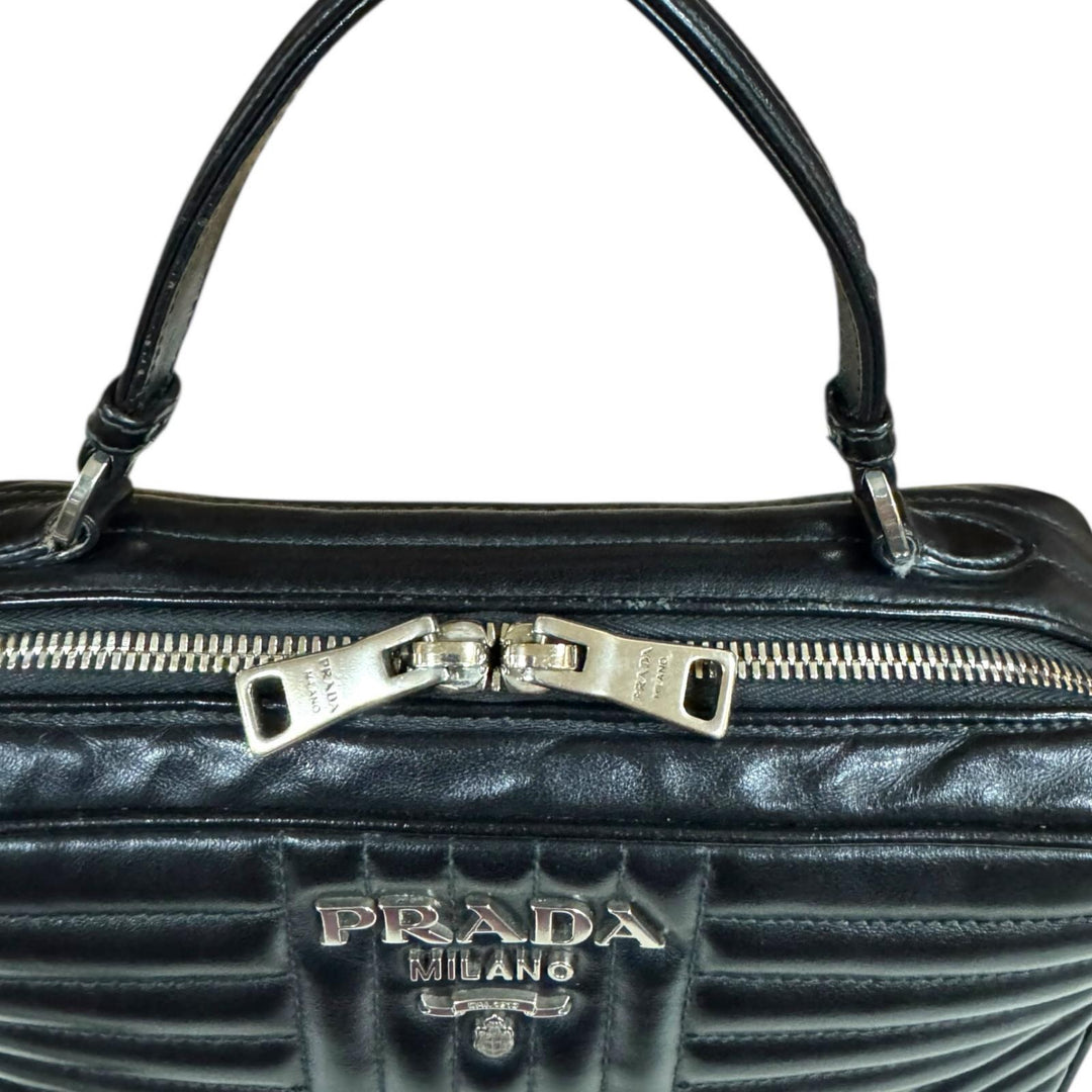 PRADA プラダ ダイアグラム ショルダーバッグ レザー ブラック