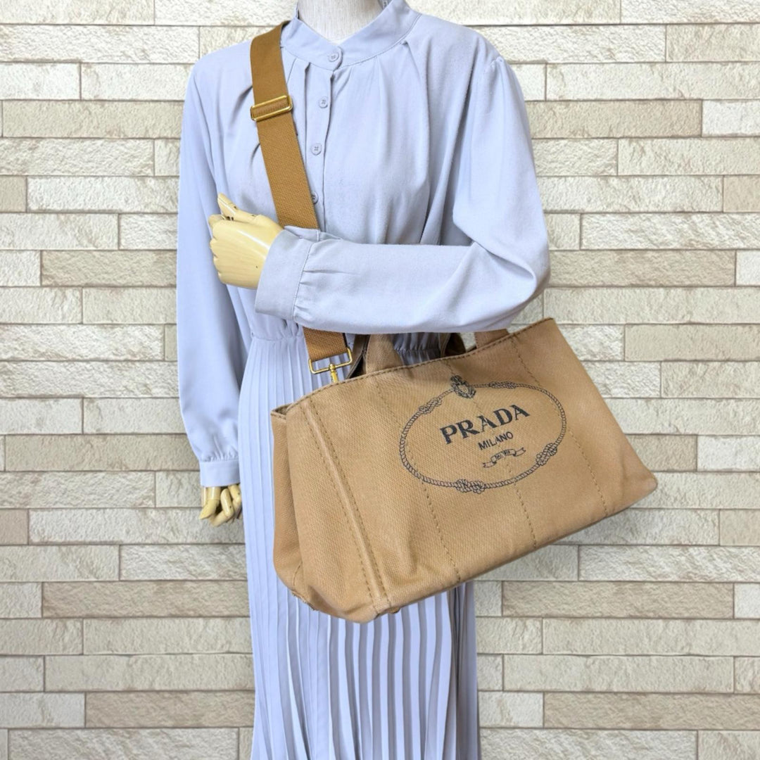 プラダ カナパトート M ショルダーバッグ キャンバス BN2642 レッド レディース PRADA  中古 PRADA - プラダ カナパトート M ショルダーバッグ キャンバス BN2642