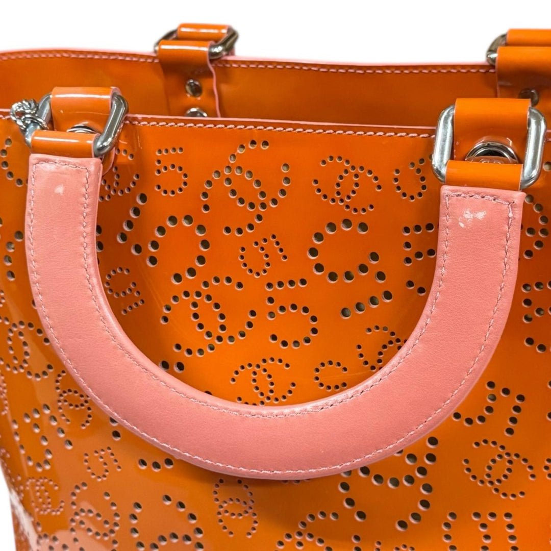 CHANEL オレンジ トートバッグ CHANEL シャネル ファミリーセール品 パンチング トート No.5 ココ