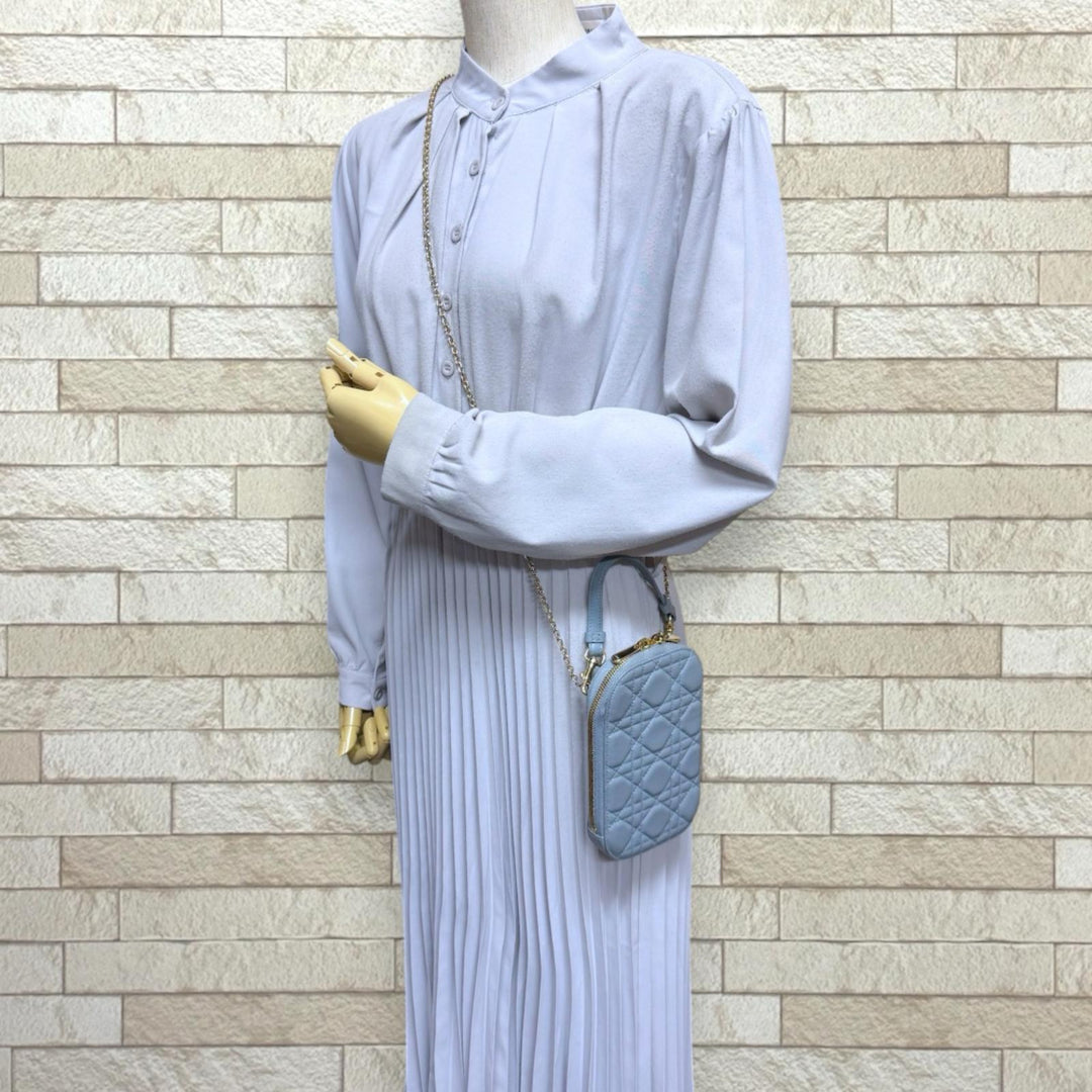 Dior ディオール レディディオール フォンホルダー カナージュ