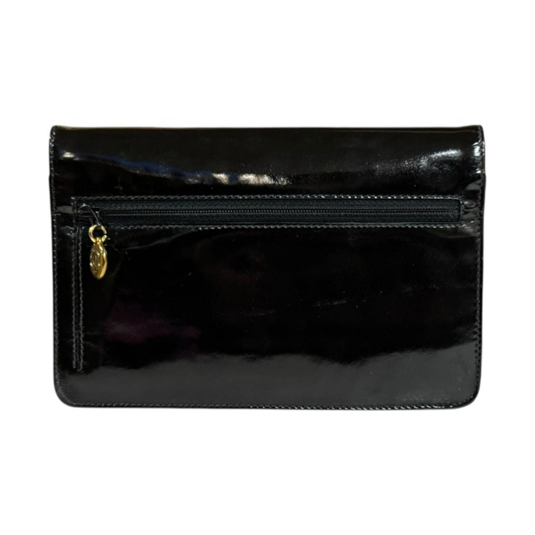 CHANEL シャネル ココマーク シルバー金具 ショルダーバッグ エナメル レディース [中古] CHANEL（シャネル） エナメルショルダーバッグ トートバッグ ロゴ ココ