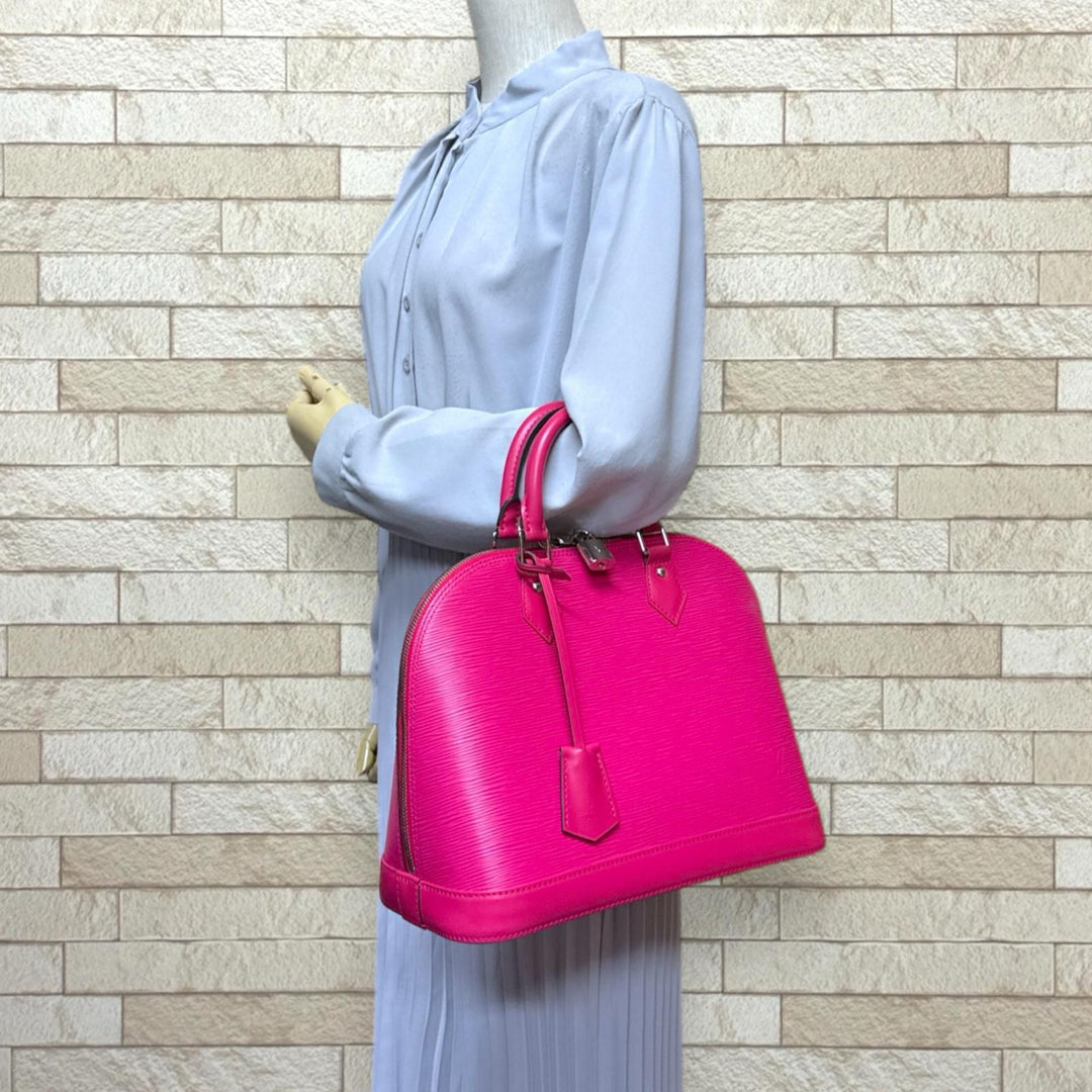 大幅値下げ！！ LOUIS VUITTON アルマ ローズピンクバッグ 楽天市場】【新品】 ルイヴィトン アルマ BB エピ レザー ピンク