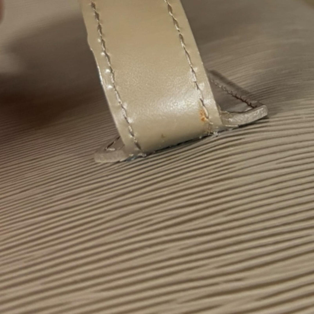 美品 希少 LOUIS VUITTON ルイヴィトン エピ リュサック 楽天市場】【中古】 ルイヴィトン LOUIS VUITTON リュサック