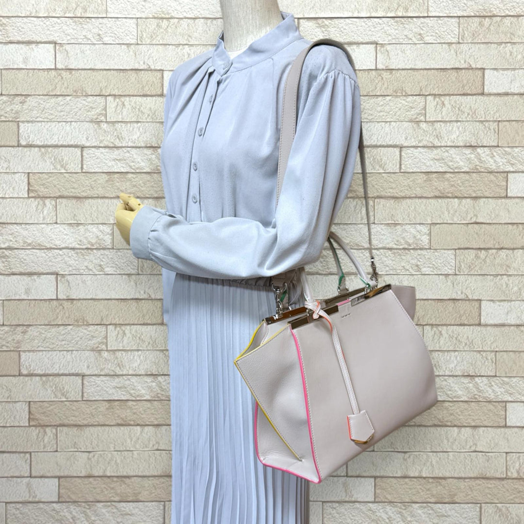 FENDI フェンディ トロワジュール ショルダーバッグ レザー ベージュ