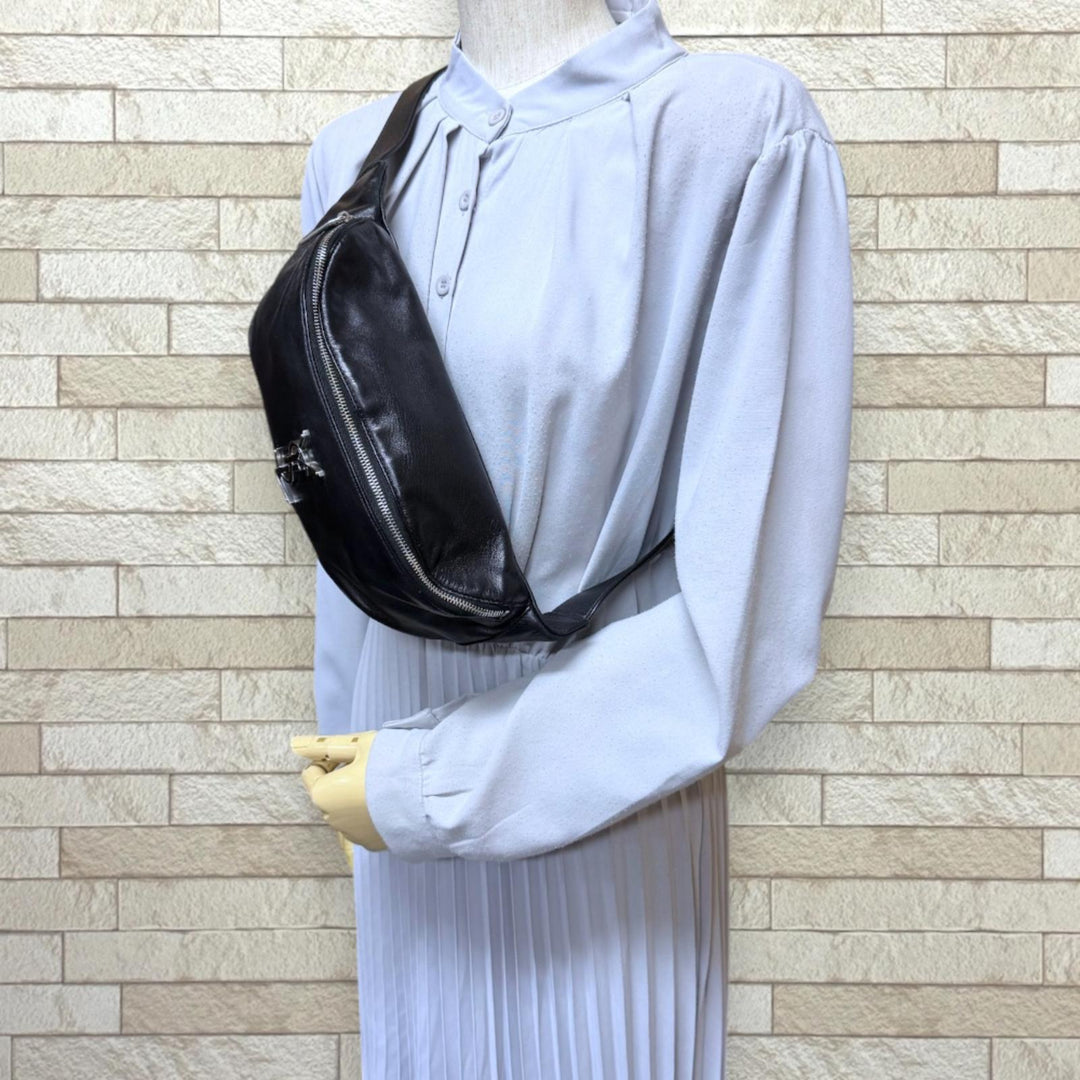 SAINT LAURENT サンローラン ボディバッグ レザー ブラック メンズ 