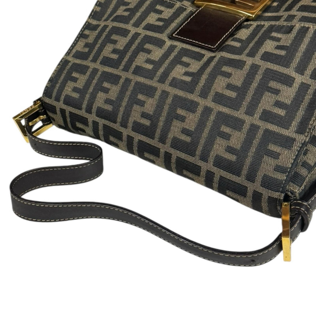 FENDI フェンディ マンマバケット ズッカ ショルダーバッグ キャンバス