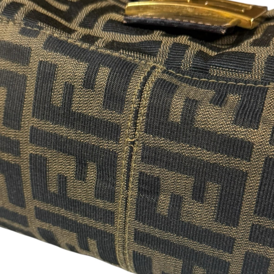 FENDI フェンディ マンマバケット ズッカ ショルダーバッグ キャンバス