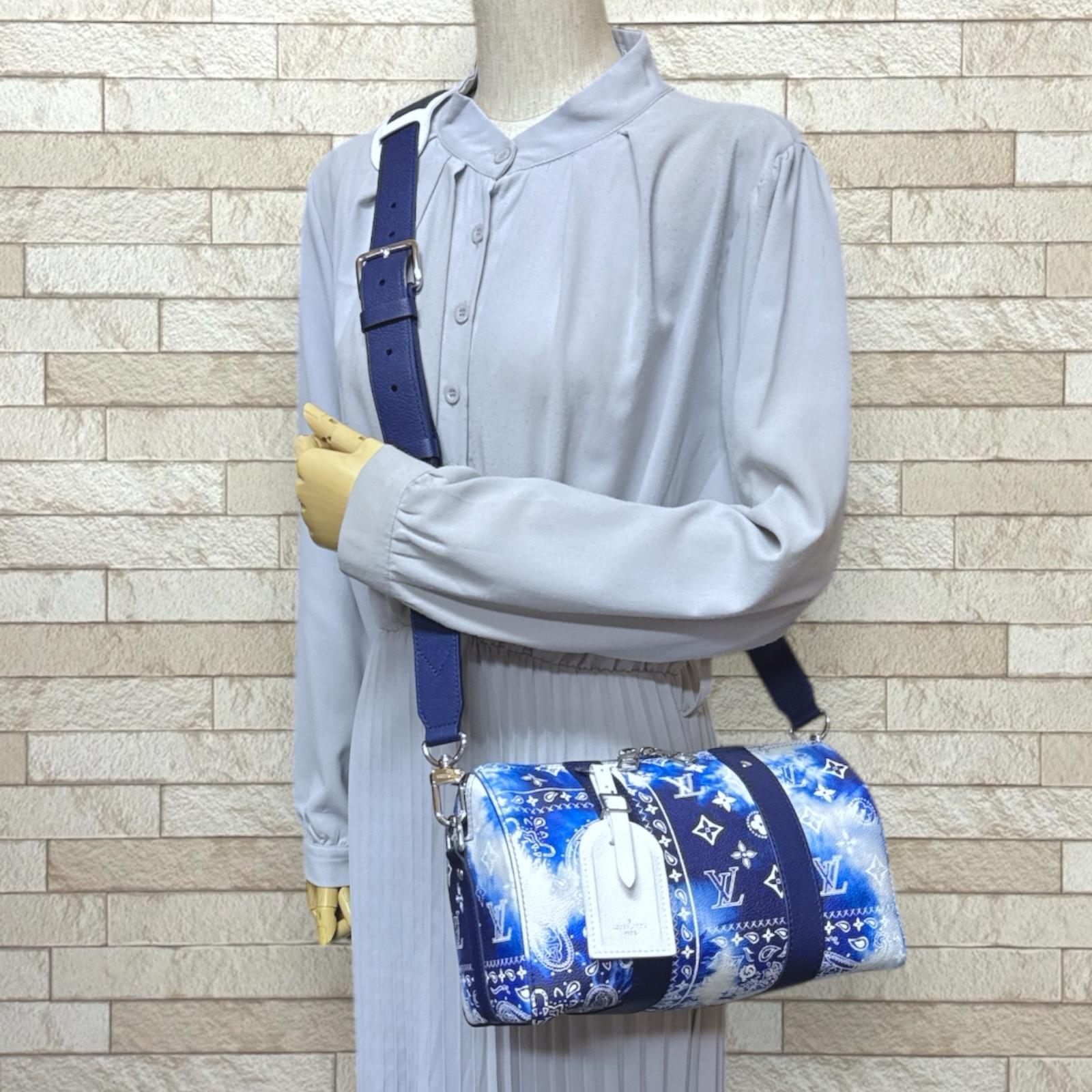 LOUIS VUITTON ルイヴィトン シティ キーポル モノグラムバンダナ