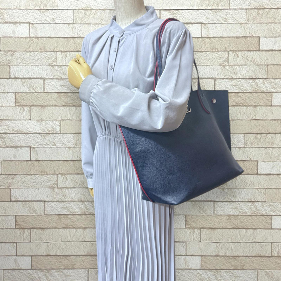 LOUIS VUITTON ルイヴィトン ロックミー ゴー トートバッグ レザー
