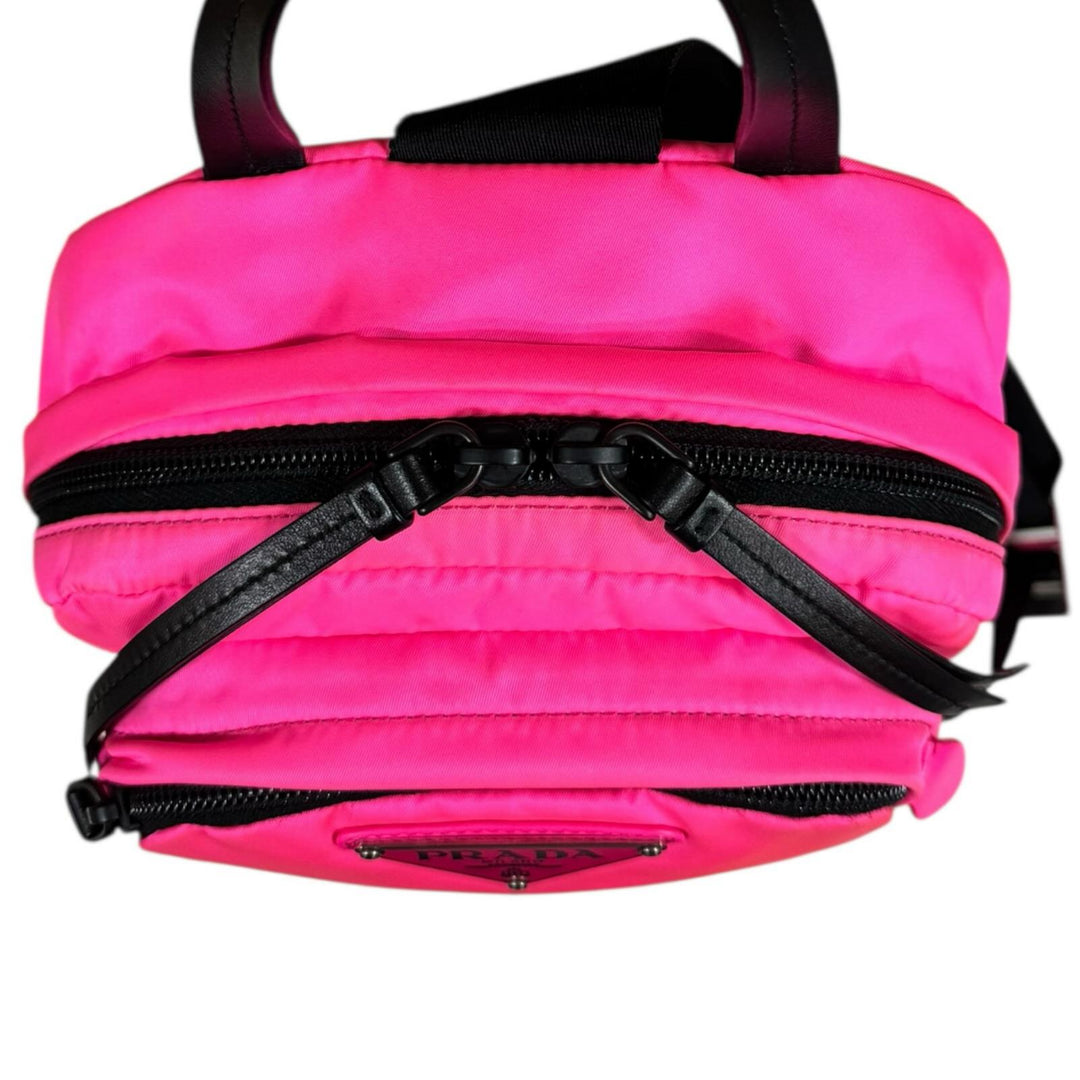 PRADA ピンク ナイロンボディバッグ PRADA ピンク ナイロンボディバッグ PRADA ピンク ナイロンボディバッグ