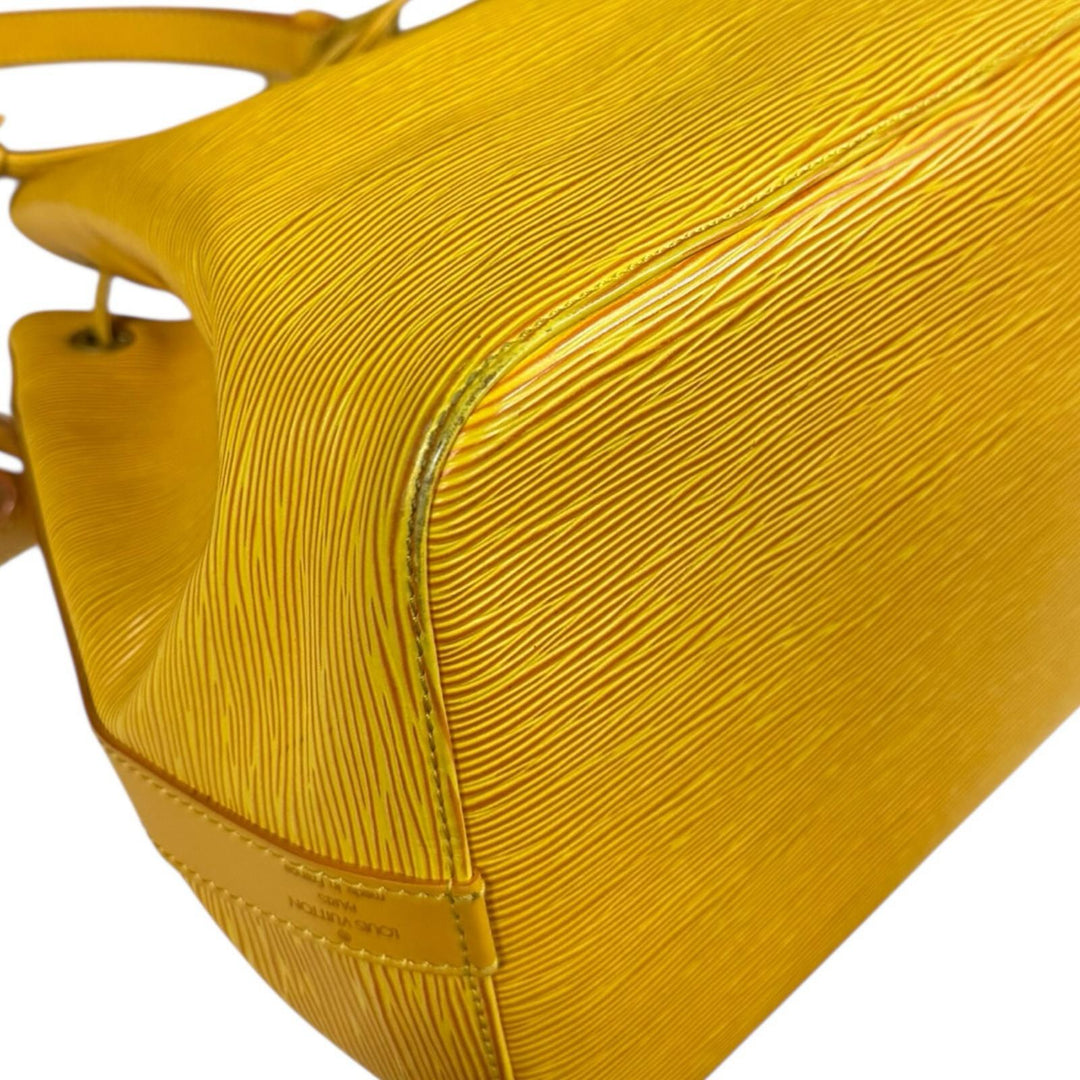 LOUIS VUITTON ルイヴィトン プチノエ エピ ショルダーバッグ