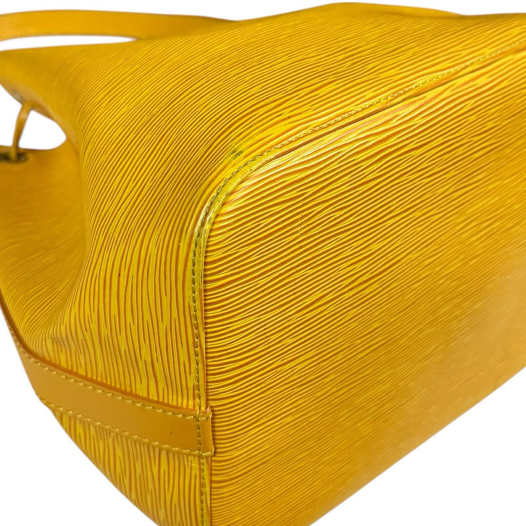 LOUIS VUITTON ルイヴィトン プチノエ エピ ショルダーバッグ