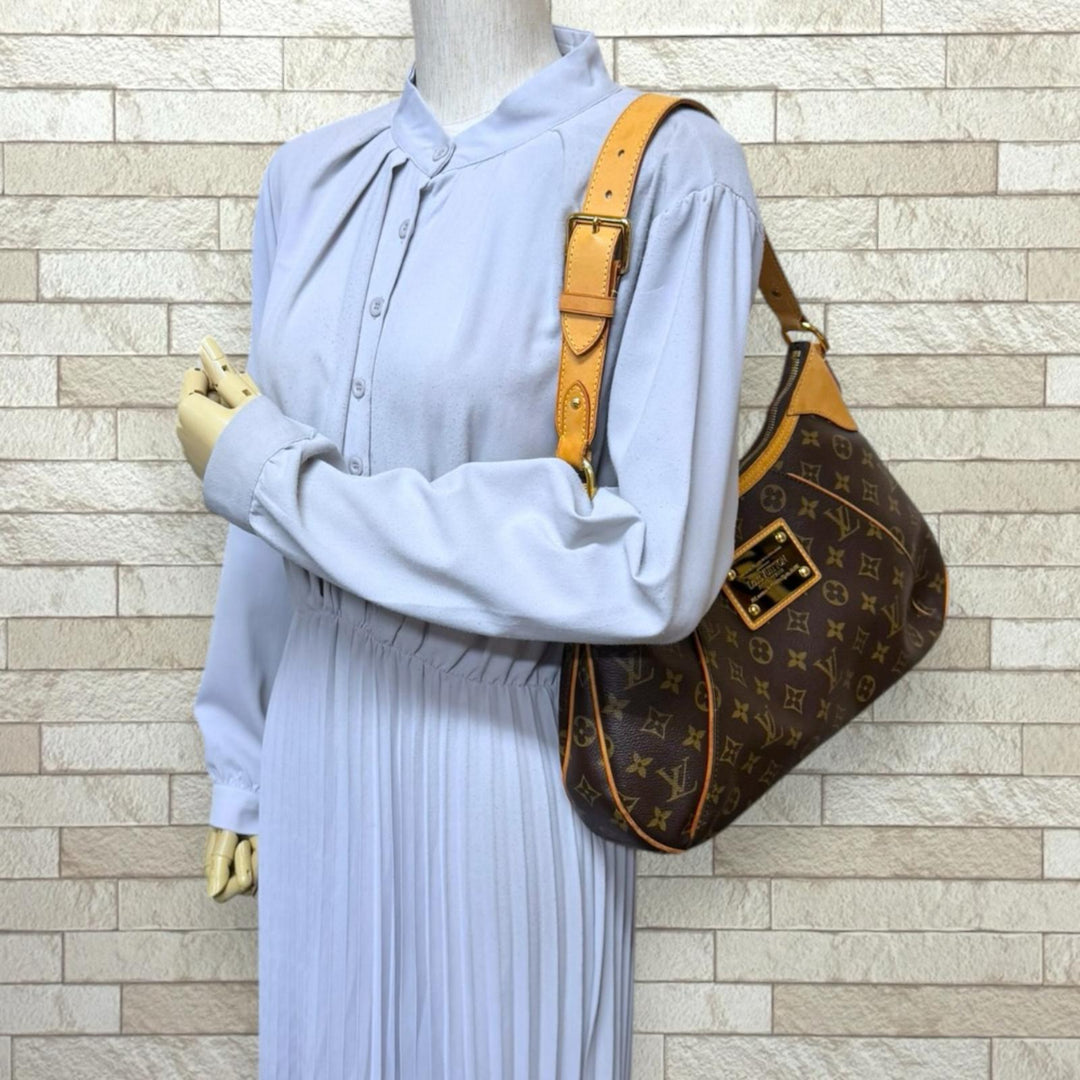 【美品】LOUIS VUITTON モノグラム テムズGM LOUIS VUITTON ルイヴィトン テムズGM モノグラム ショルダーバッグ