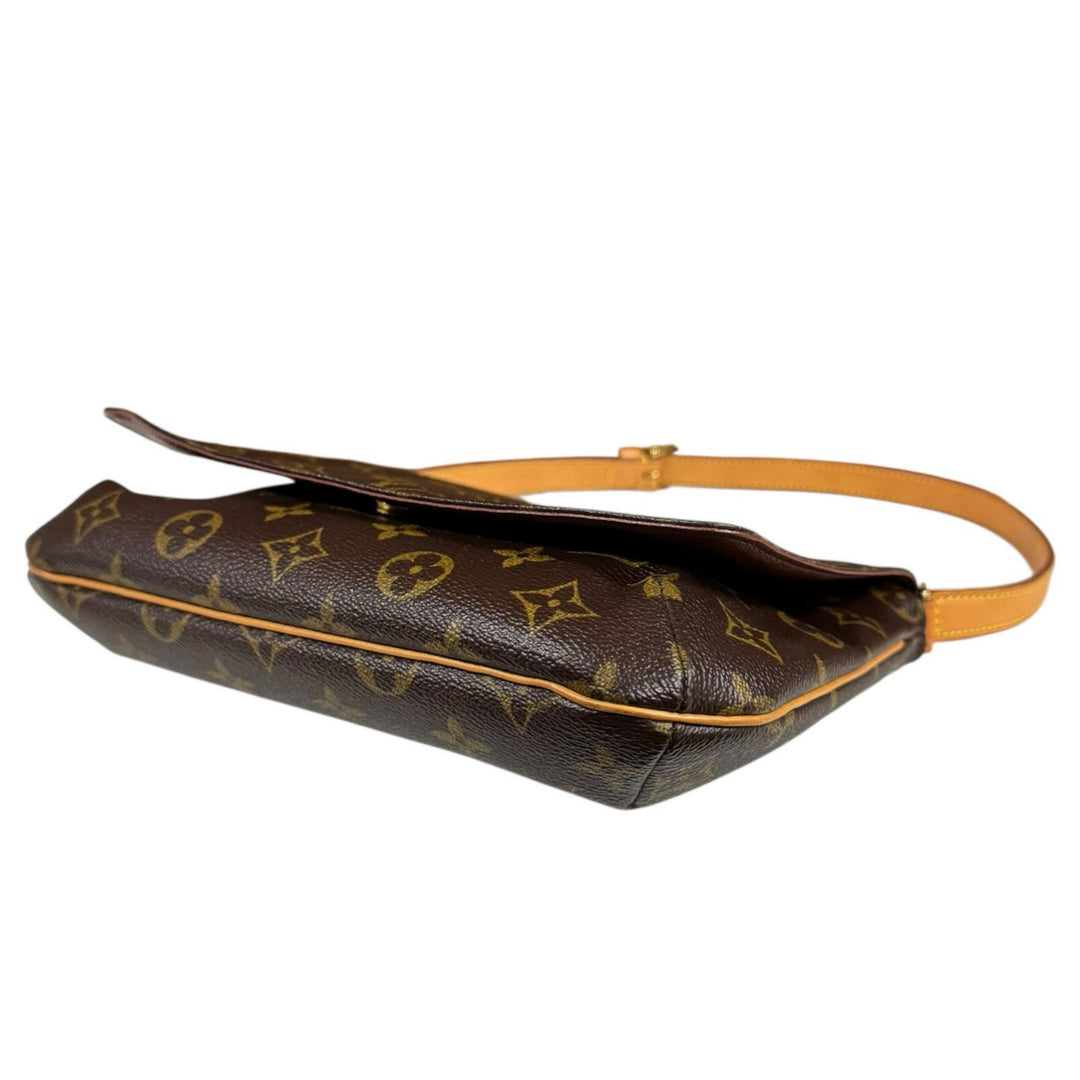 LOUIS VUITTON ルイヴィトン ミュゼットタンゴ ショート モノグラム